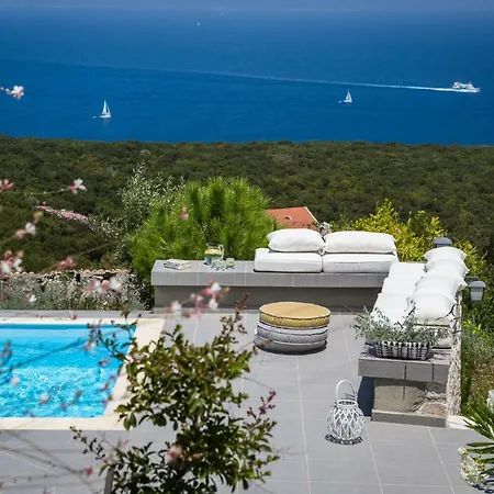 Villa Andromahi - A Spectacular Summer